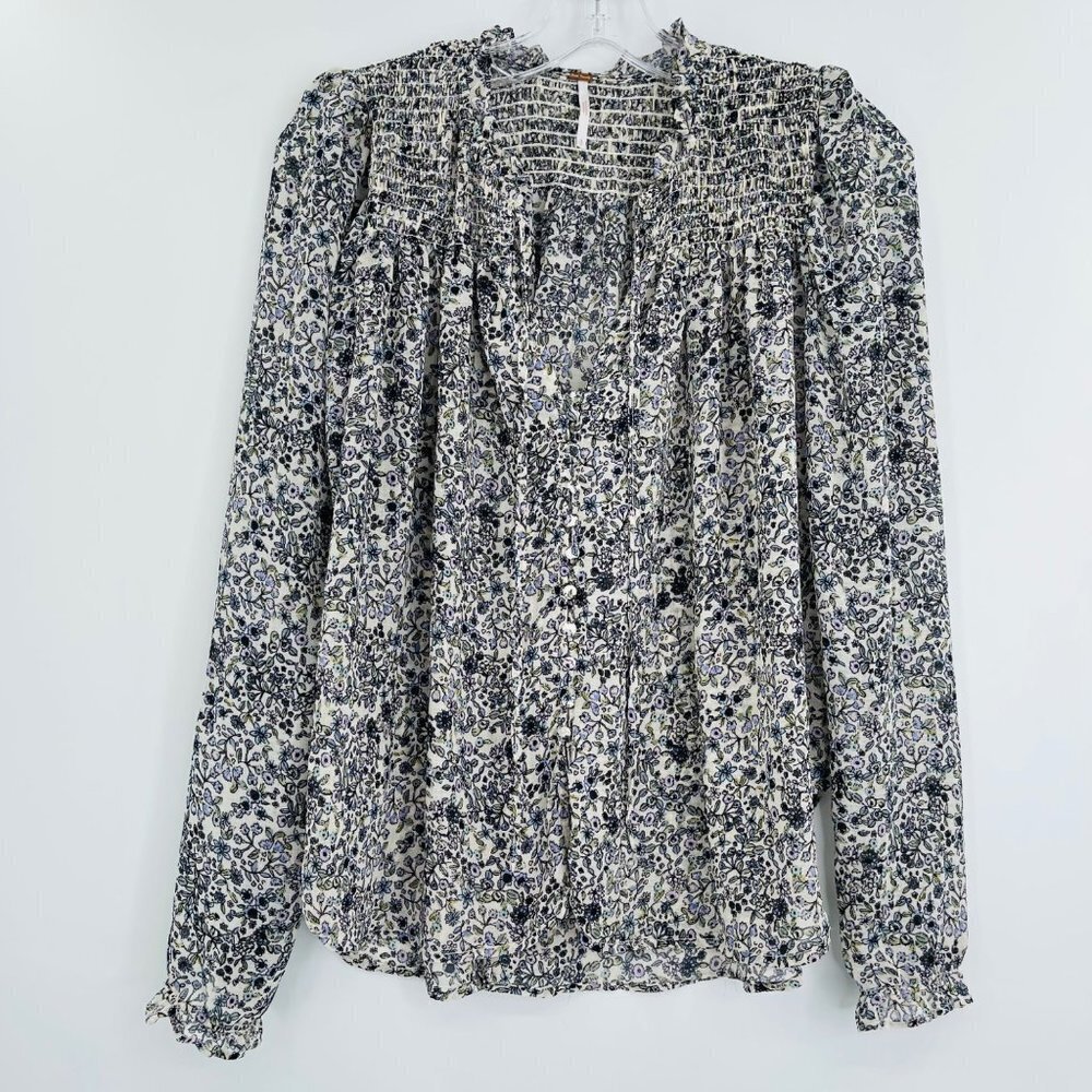 Free People floral smocked v neck top size S ruffle peasant‎